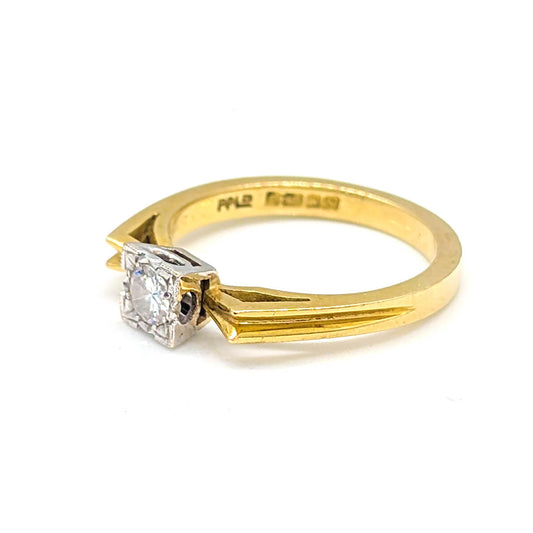 18ct Yellow Gold Diamond Solitaire Batwing Ring