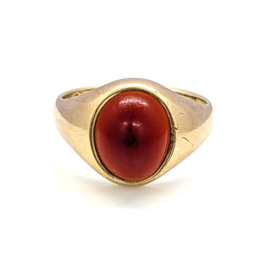 9ct Yellow Gold Signet Ring with a Carnelian Cabochon
