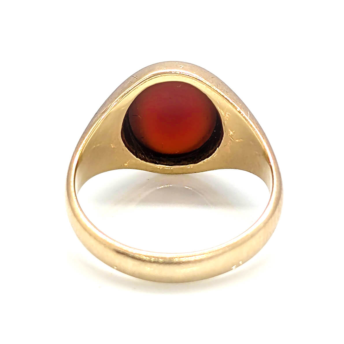 9ct Yellow Gold Signet Ring with a Carnelian Cabochon