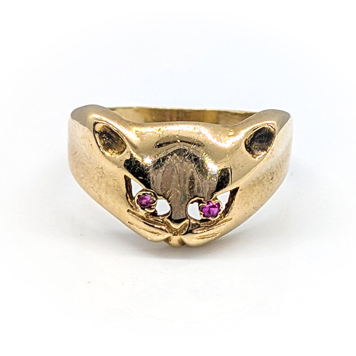 9ct Yellow Gold Ruby-Eyed Cat Face Ring