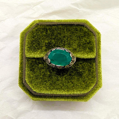 9ct Yellow Gold Chrysoprase and Marcasite Ring