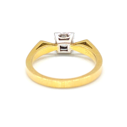 18ct Yellow Gold Diamond Solitaire Batwing Ring