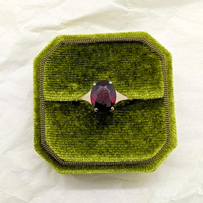 9ct Yellow Gold Garnet Solitaire Ring