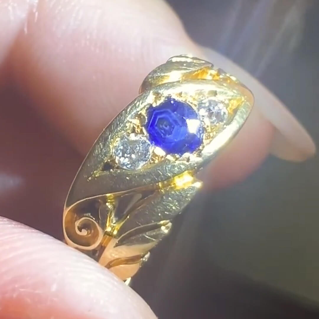 18ct Yellow Gold Sapphire and Diamond Scroll Ring