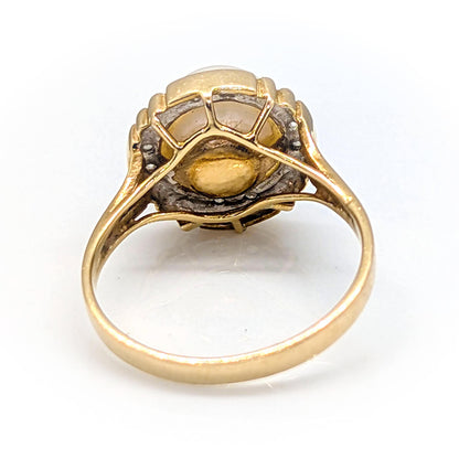 14ct Yellow Gold Cluster Ring with Diamonds and Synthetic Pearl